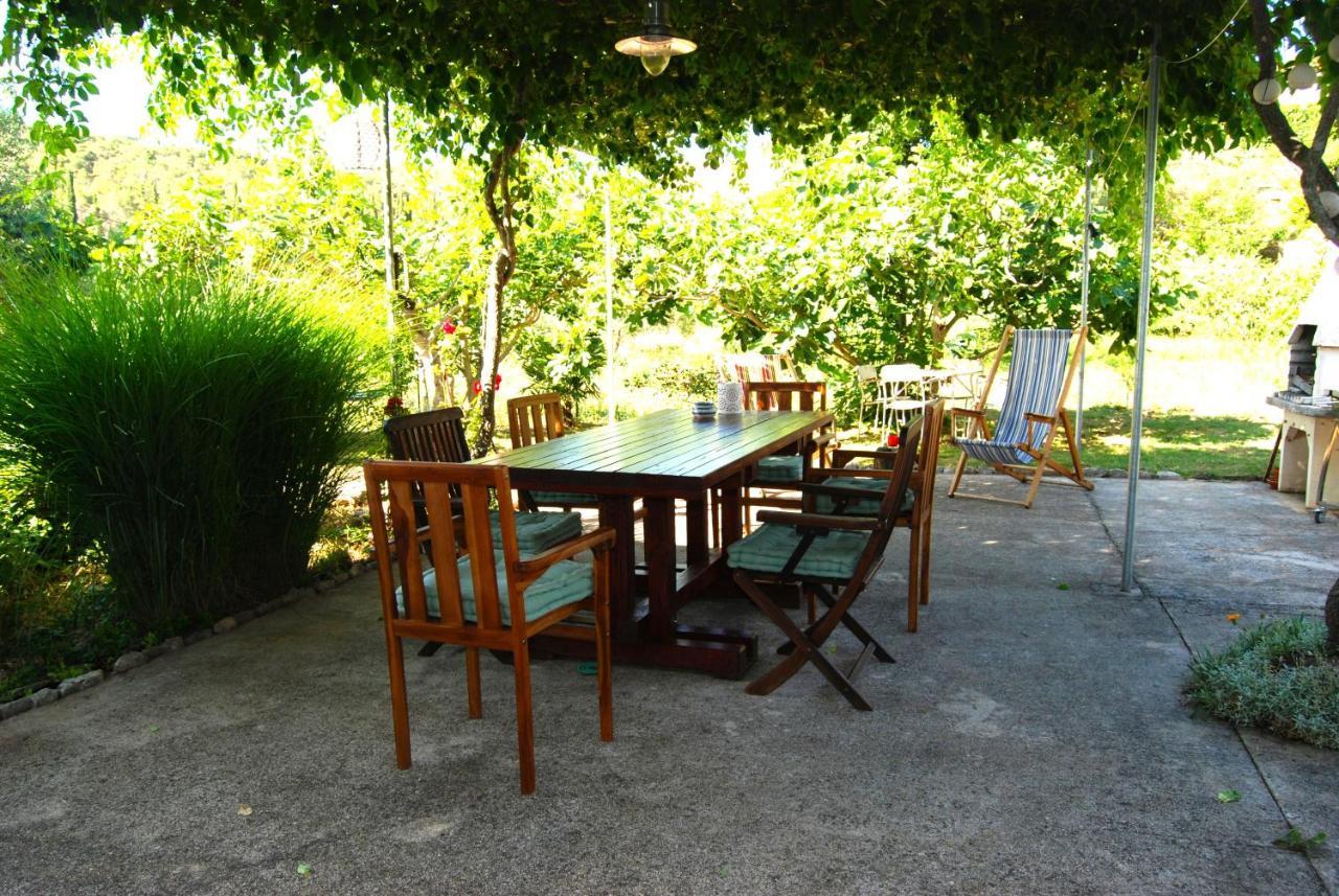 Rustic Holiday Home Miketa Lukoran Esterno foto